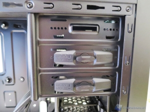 BitFenix NEOS_49