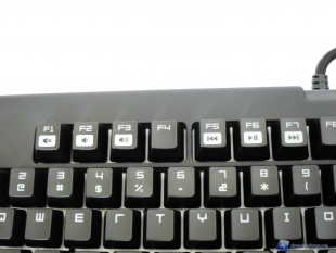 Razer-Blackwidow-Chroma-17